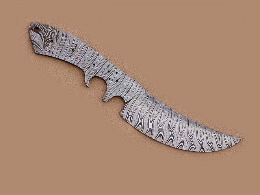 Custom made Damascus Steel Sub Hilt Skinner Knife Blade Blank