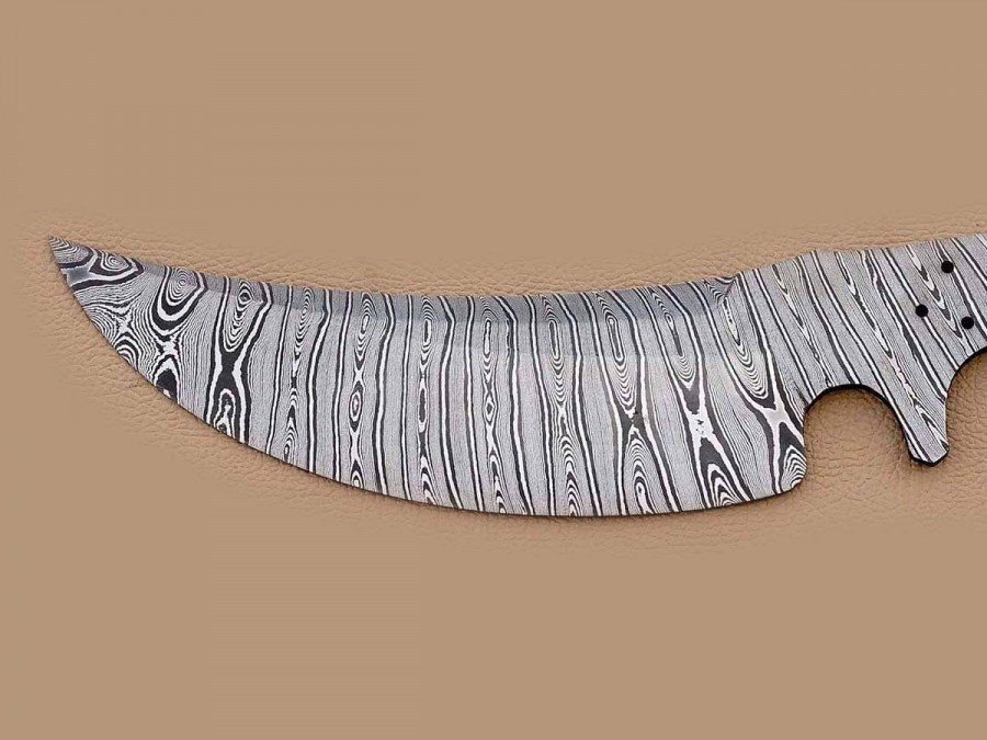 Custom made Damascus Steel Sub Hilt Skinner Knife Blade Blank