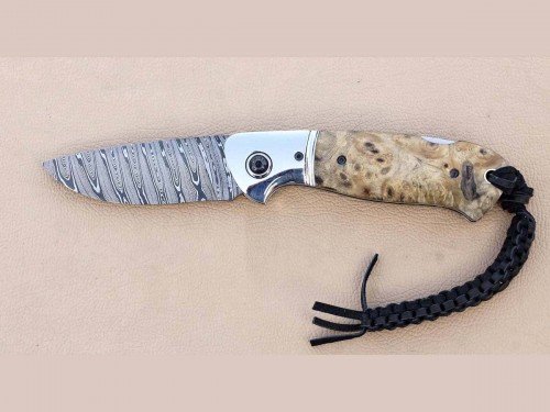 Custom Hand Made Hunting ..Lock Back..Twisted Steel Damascus Folding Knife