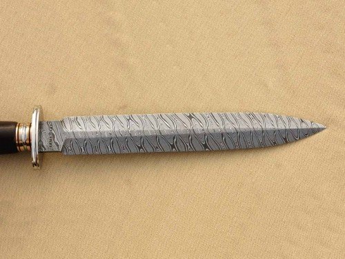 Custom Handmade Twist Pattern Damascus Steel Dagger Knife